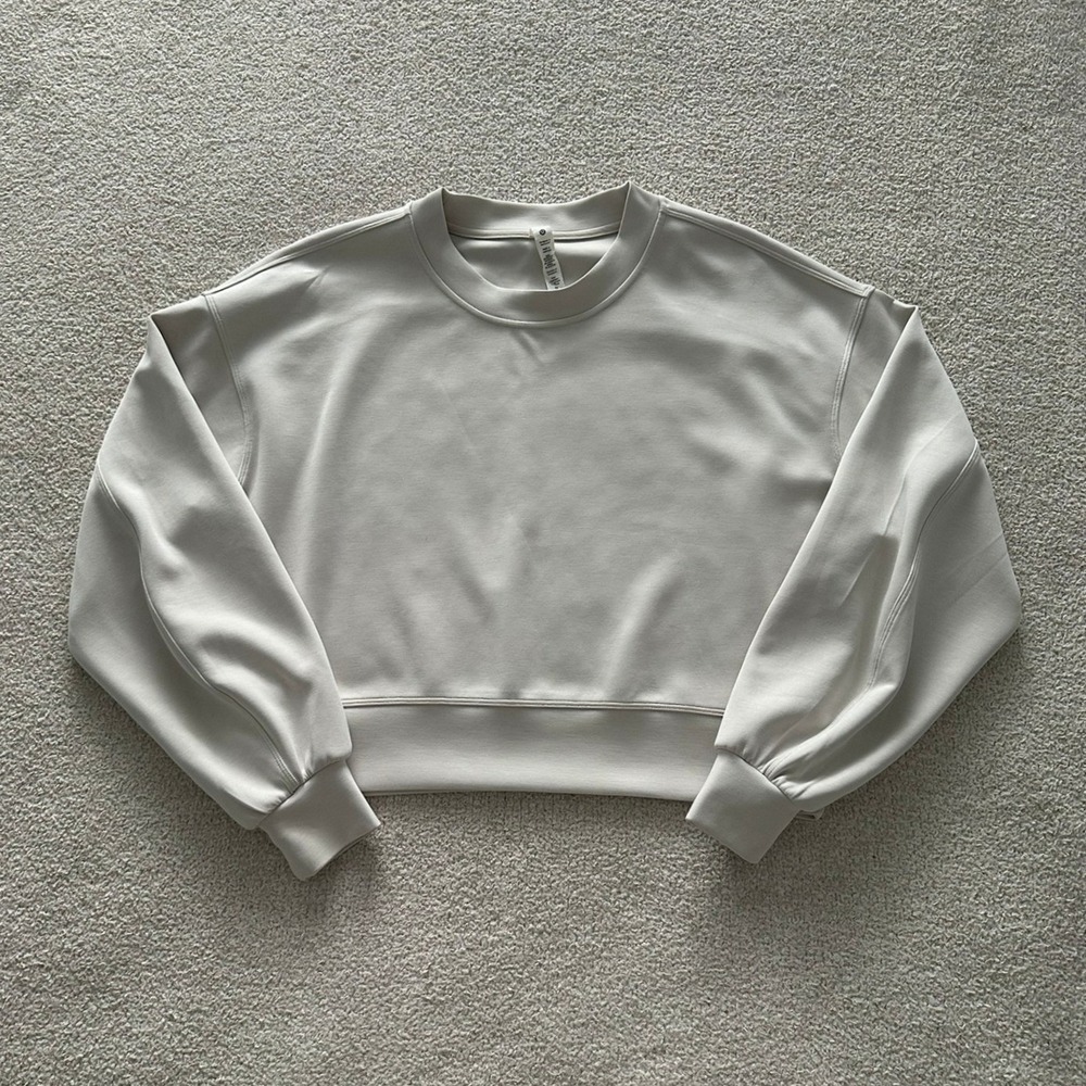 lululemon perfectly oversized cropped crew *softstreme size 4 in White Opal